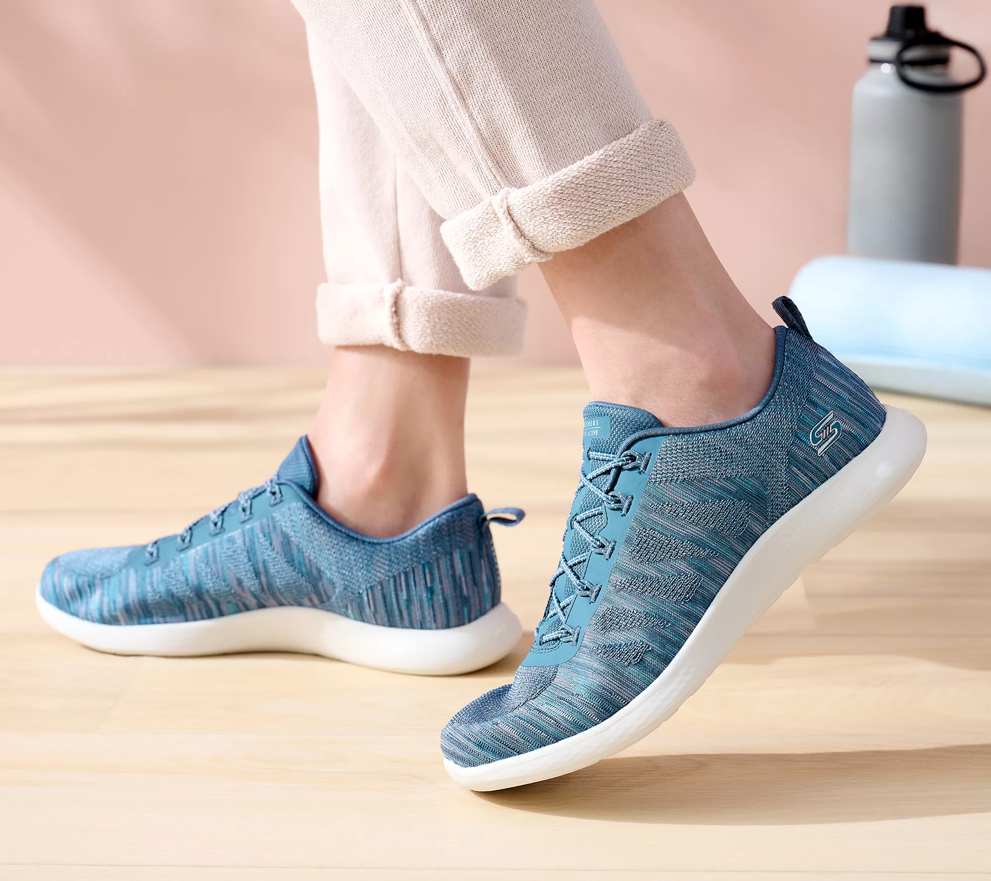 "As Is" Skechers Vapor Foam Lite Washble Knit Bungee Sneakers