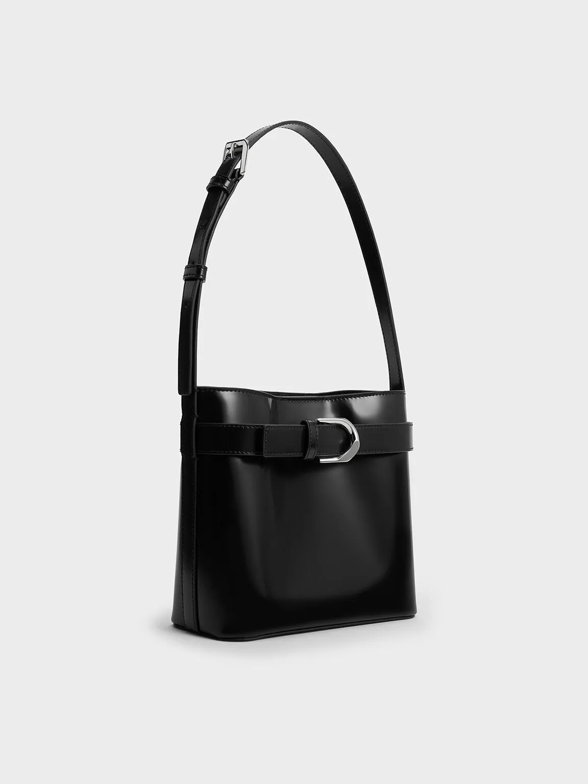 Gabine Leather Belted Bucket Bag - Noir