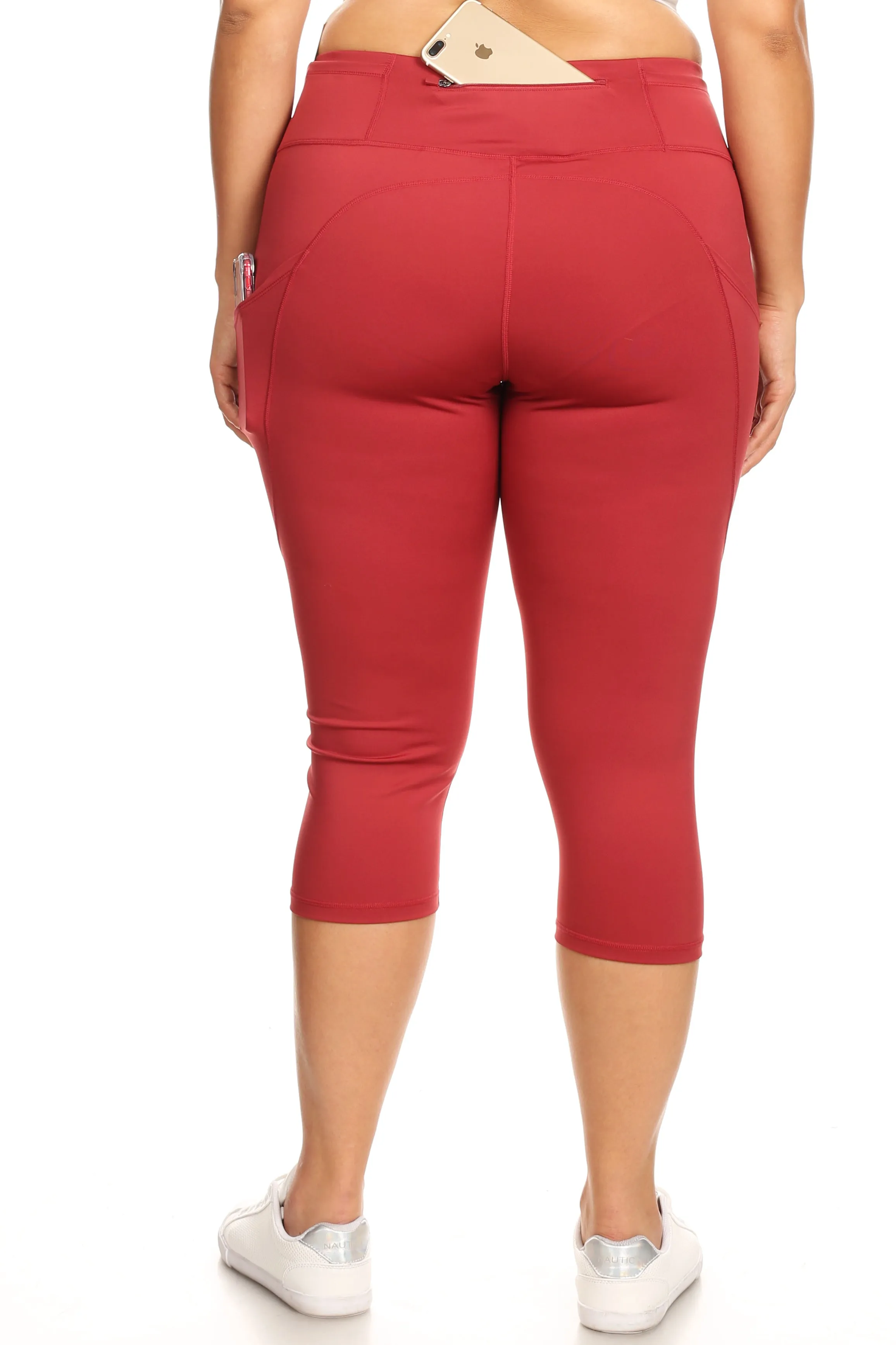 Plus Size Active 5-Pocket Capri Leggings