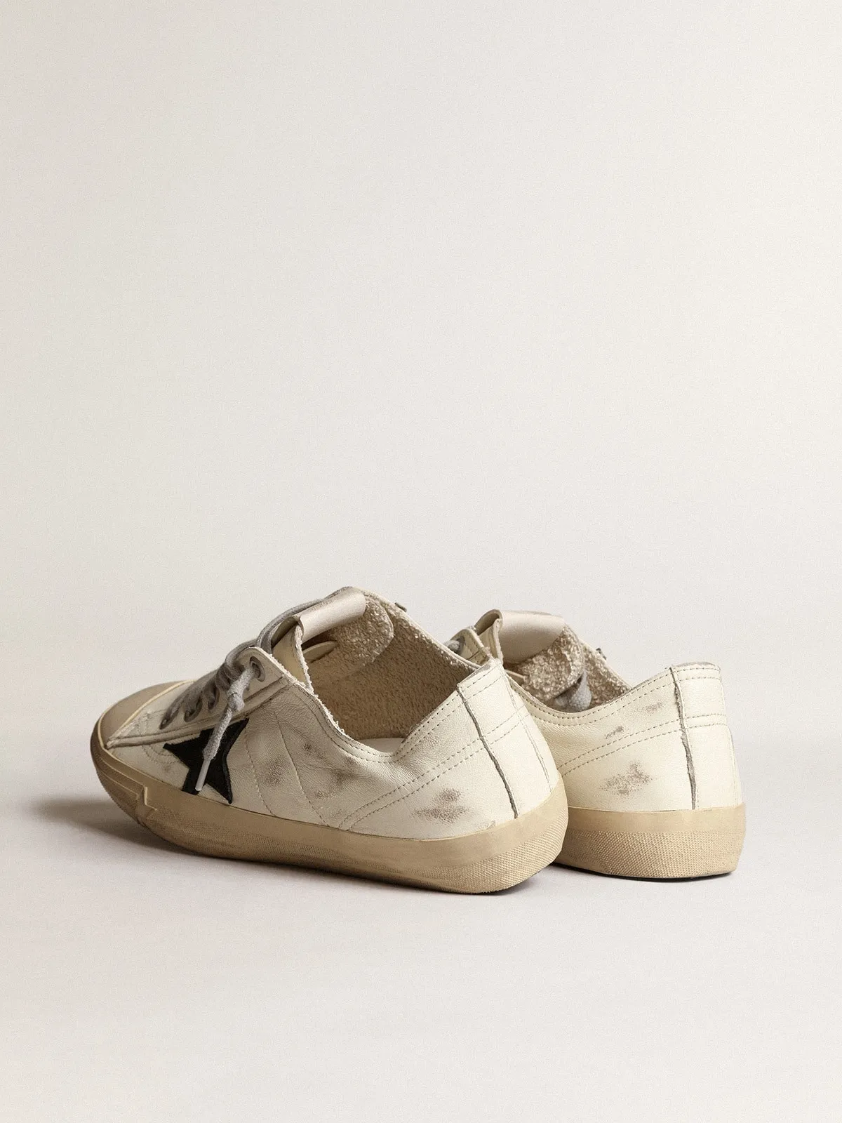 V-Star sneakers in off-white nappa leather with black nubuck star